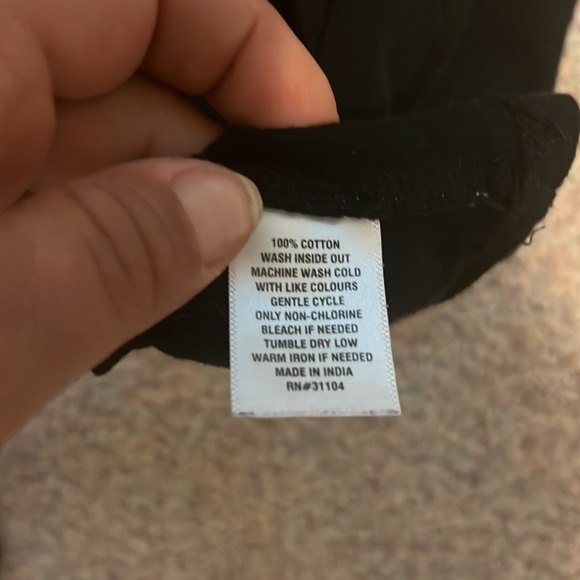 Crown & Ivy Black Ruffled Sleeve Blouse. Size Small - Picture 6 of 6